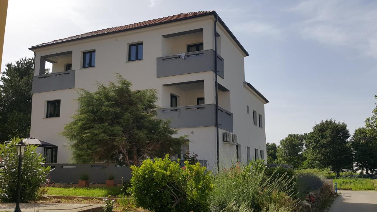 Artemis Apartament Baška